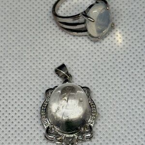 Clear Cabochon Stone Ring & Pendant Set Silver Tone Vintage Style Jewelry